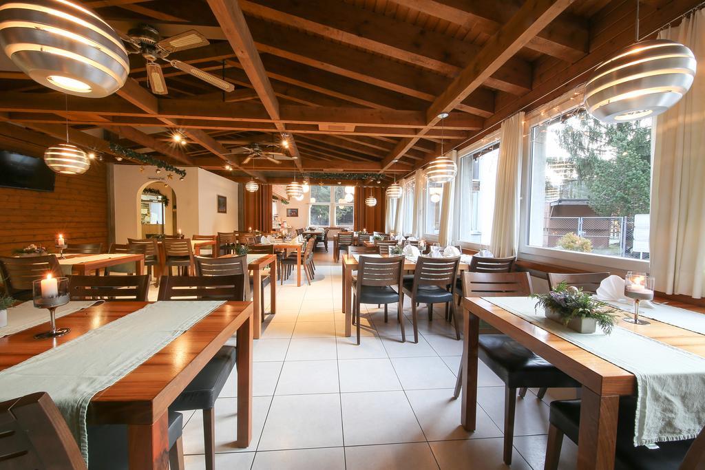 Hotel Grüsch מראה חיצוני תמונה